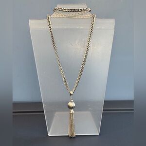 Silver tone elegant Tassel Necklace